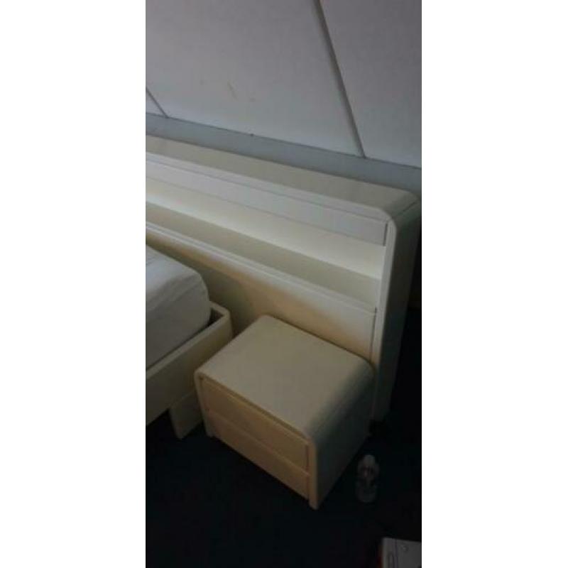 Hoofd bord, achterwand 2 pers bed