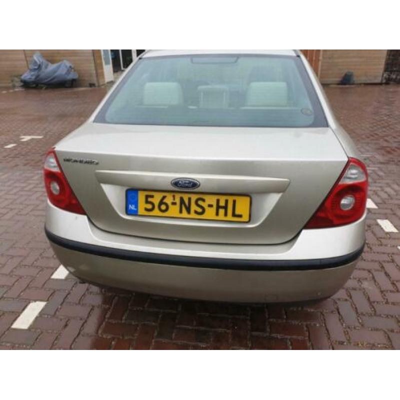 Ford Mondeo 1.8 16V 92KW Sedan 2004 Beige