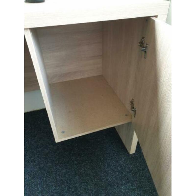 Bureau met lades en kast teab