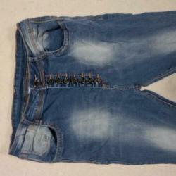Hele stoere spijkerskinny.Veel knopen.Mt XS