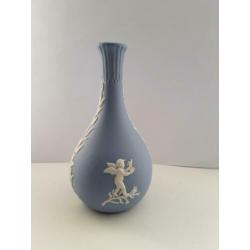wedgwood vaasje ,goede conditie