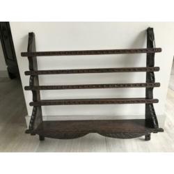 Mooi houtsnijwerk kop en schotel rek 48/48cm
