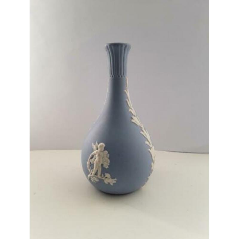 wedgwood vaasje ,goede conditie