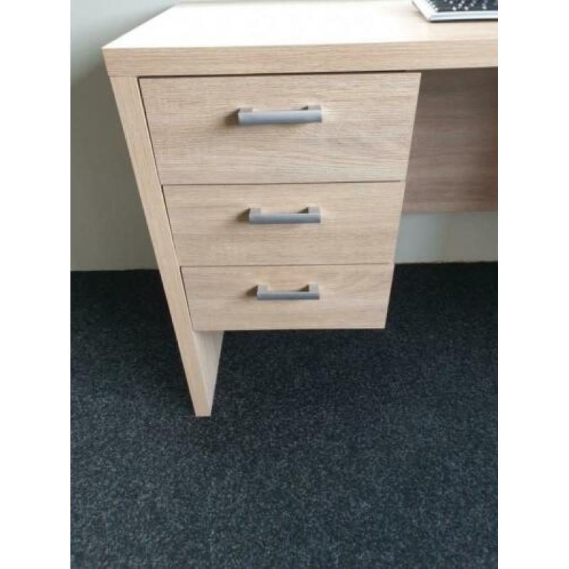 Bureau met lades en kast teab