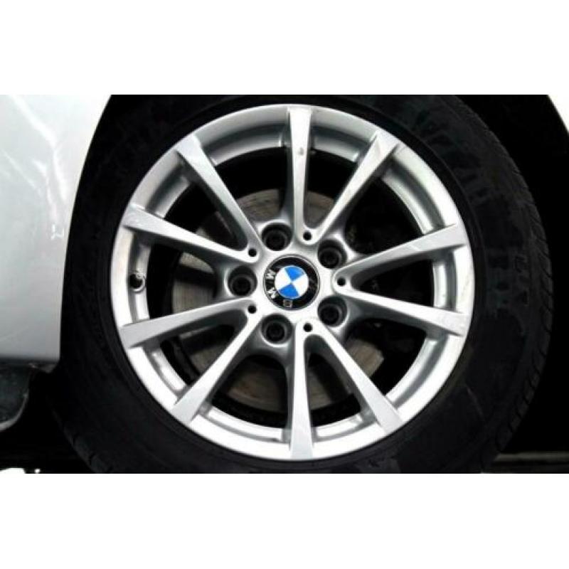 BMW 3 Serie 320i xDrive Executive AUT SCHUIFDAK NAVI XENON B