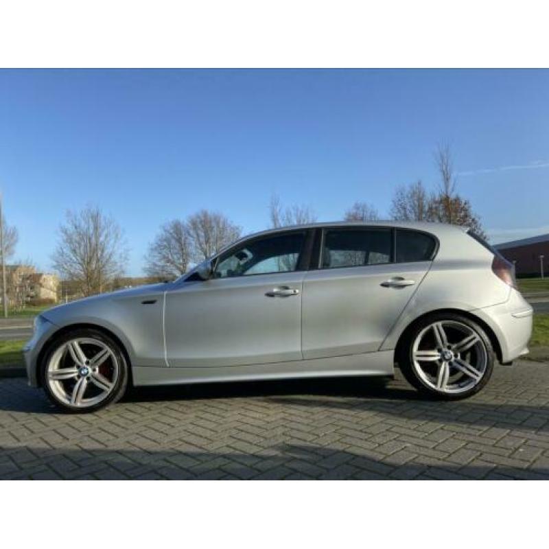 BMW 1-Serie 2.0 118D 2005 Grijs