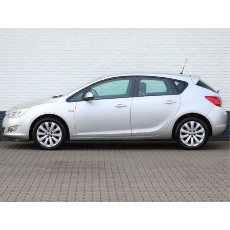 Opel Astra 1.6 Edition Climate Bluetooth 17 Inch allseason 1