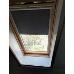 Velux GGL M08 dakraamrolgordijnen en horren