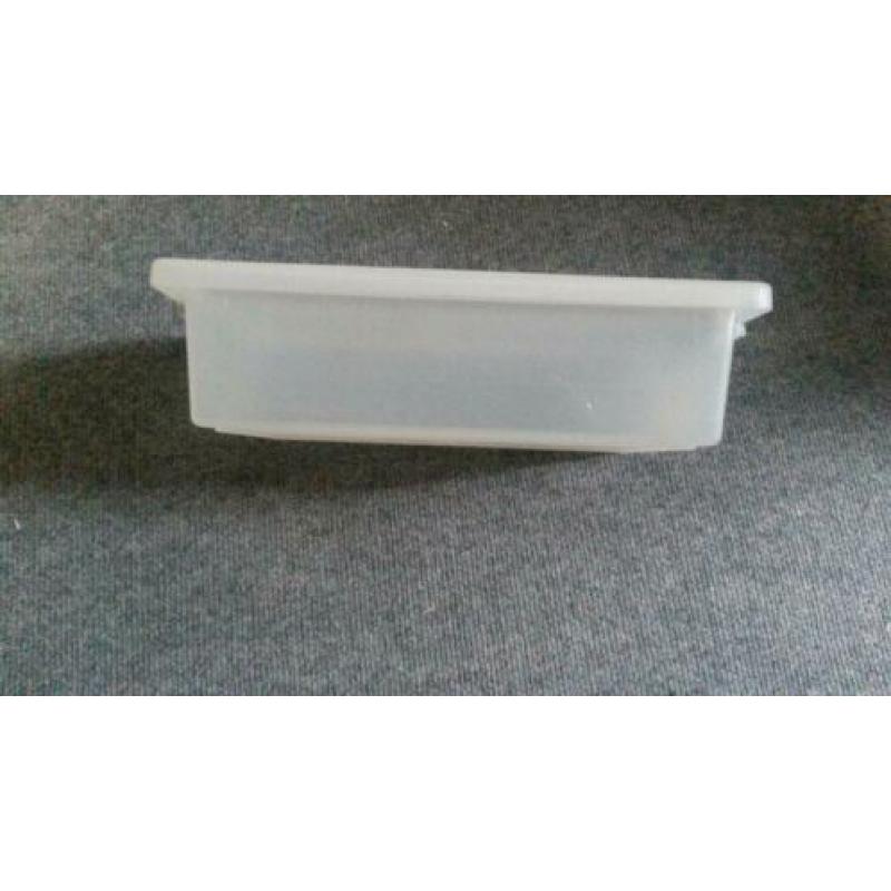 Plastic doosje 2,4 liter - 29,8 x 17,5 x 8,2cm
