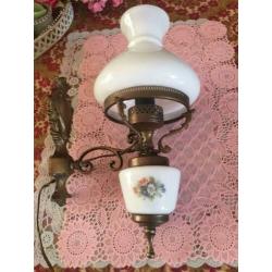 Brocante wandlamp/wand lamp koper, olielamp lampenkap glas