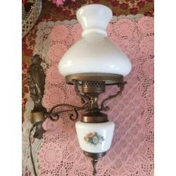 Brocante wandlamp/wand lamp koper, olielamp lampenkap glas