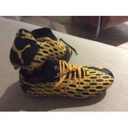 Nieuwe Puma voetbalschoenen future 5.1 netfit. Maat 41