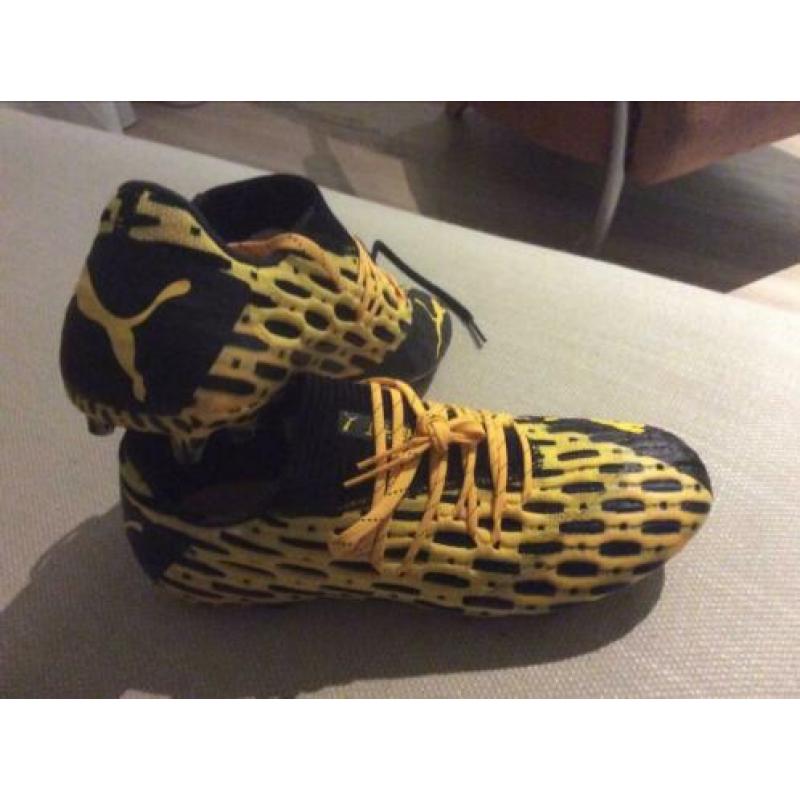 Nieuwe Puma voetbalschoenen future 5.1 netfit. Maat 41
