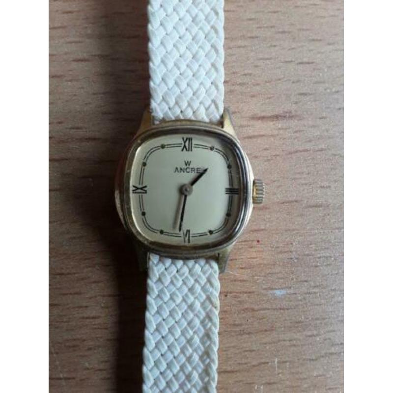 Oude analoge dames horloges