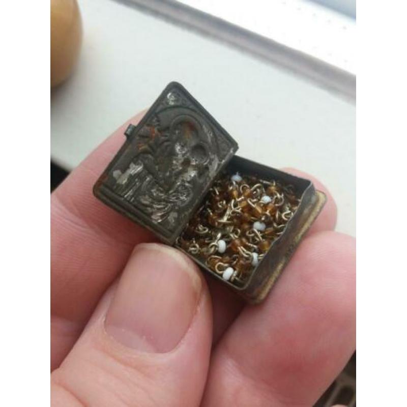 antiek rozenkrans met doosje miniatuur zeldzaam klein