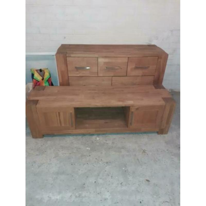 Zéér mooi teak houten mixwood dressoir en tv meubel zgan.