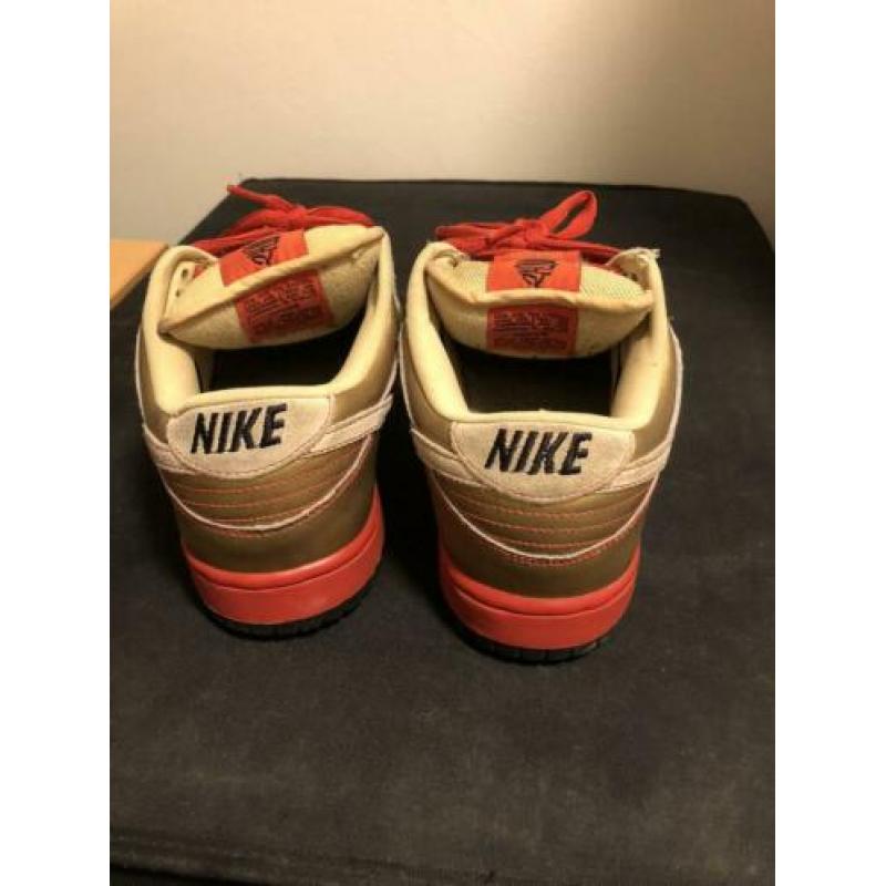 Nike SB. Milk crate & Moneycat 2007