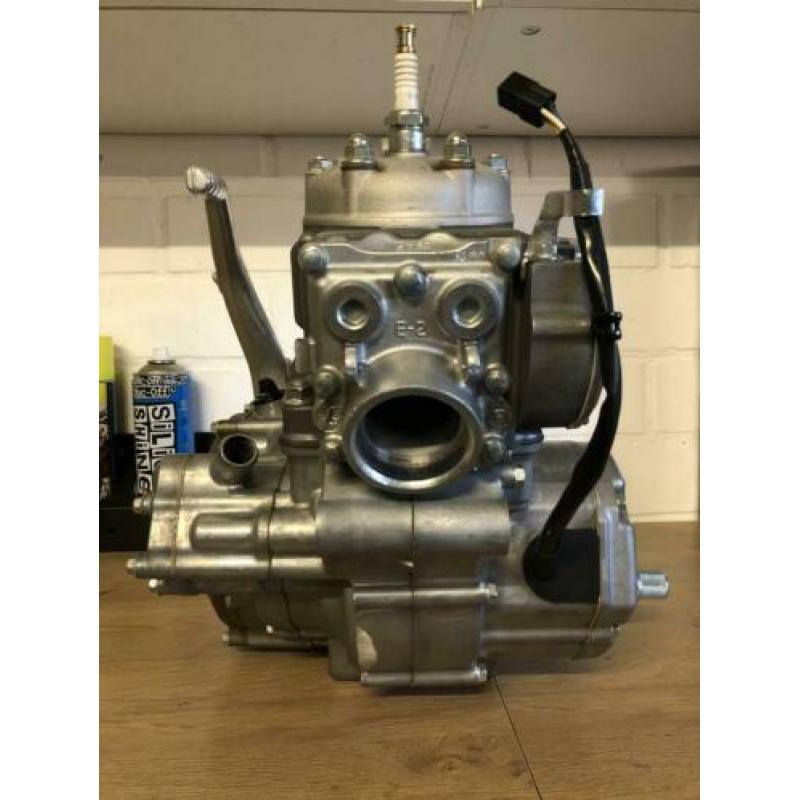 Nieuw en origineel honda CR250 motorblok 2006