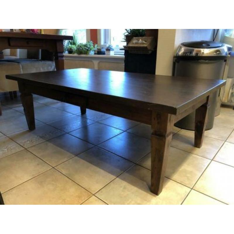Houten salontafel (Bruin) 135,5/75. 44 hoog