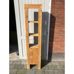 Steigerhouten kast