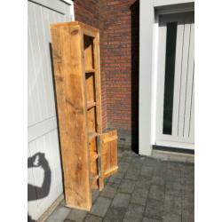 Steigerhouten kast