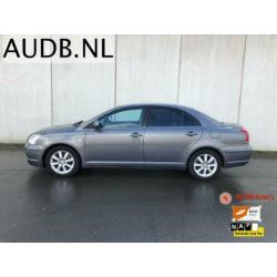 Toyota Avensis 2.0 D-4D Executive Leer Sportvelgen