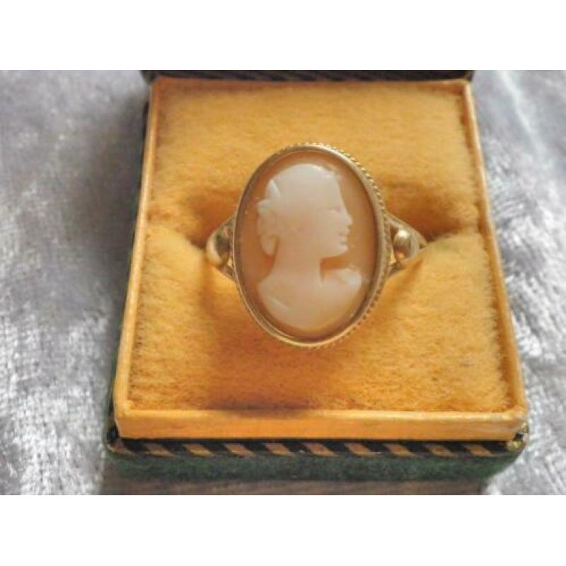 Mooie Fijne 14 Karaat Gouden Camee Ring - maat 17