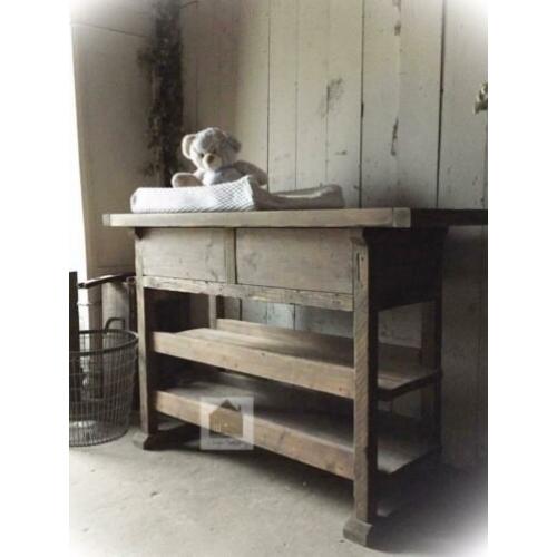 ~ Landelijke babykamer, commode,kast,ledikant ~ sober