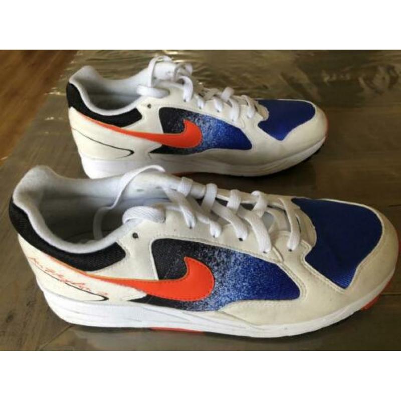 Lage Sneakers Nike AIR SKYLON II Wit , Maat 42 1/2