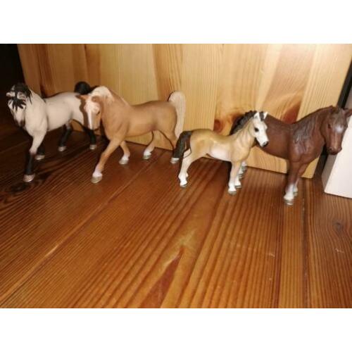 Schleich Tennessee walker merrie, hengsten en veulen