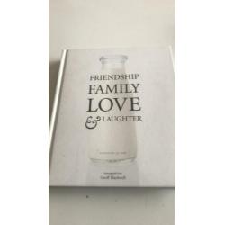 Friendship family love & laughter Geoff Blackwell/ fotoboek