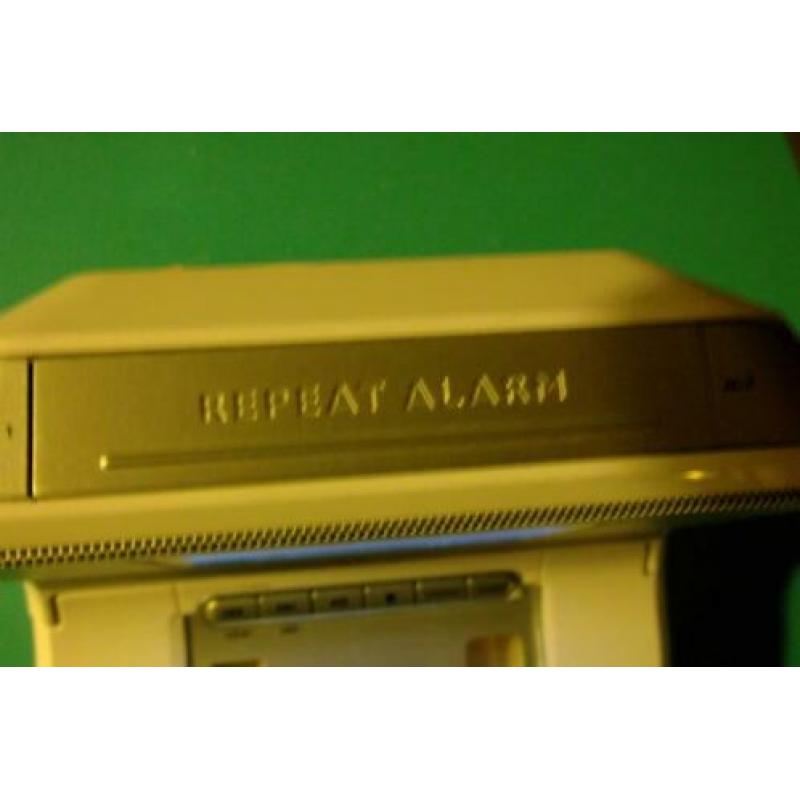 te koop philips digitale stereo wekkerradio cdspeler 10 euro