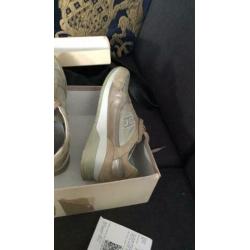 Hogan mt 38,5