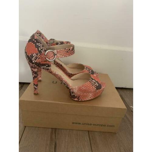 Unisa Pumps