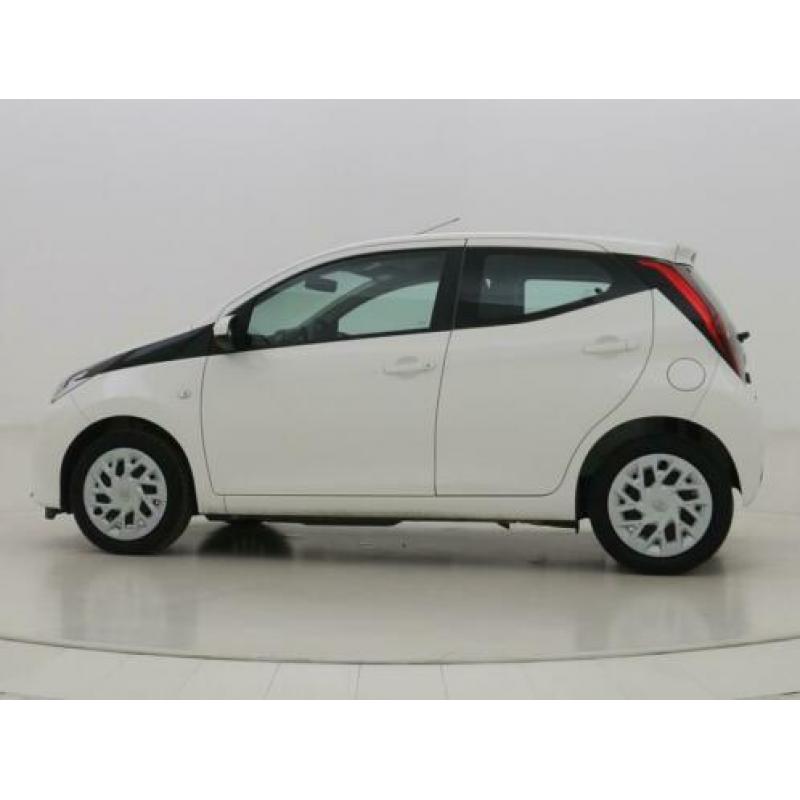 Toyota Aygo 1.0 VVT-i x-play (bj 2019)