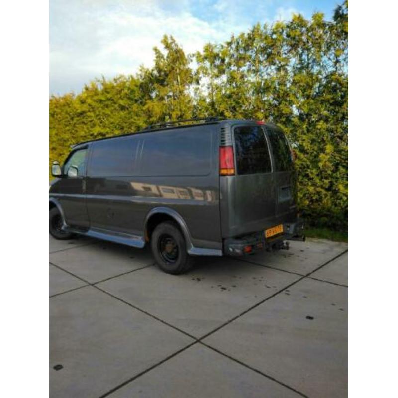 Chevrolet Chevy van D AUT 1999