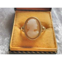 Mooie Fijne 14 Karaat Gouden Camee Ring - maat 17