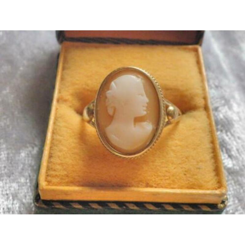 Mooie Fijne 14 Karaat Gouden Camee Ring - maat 17