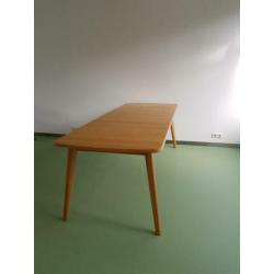 Mooie grote scandinavische eettafel van Kaky
