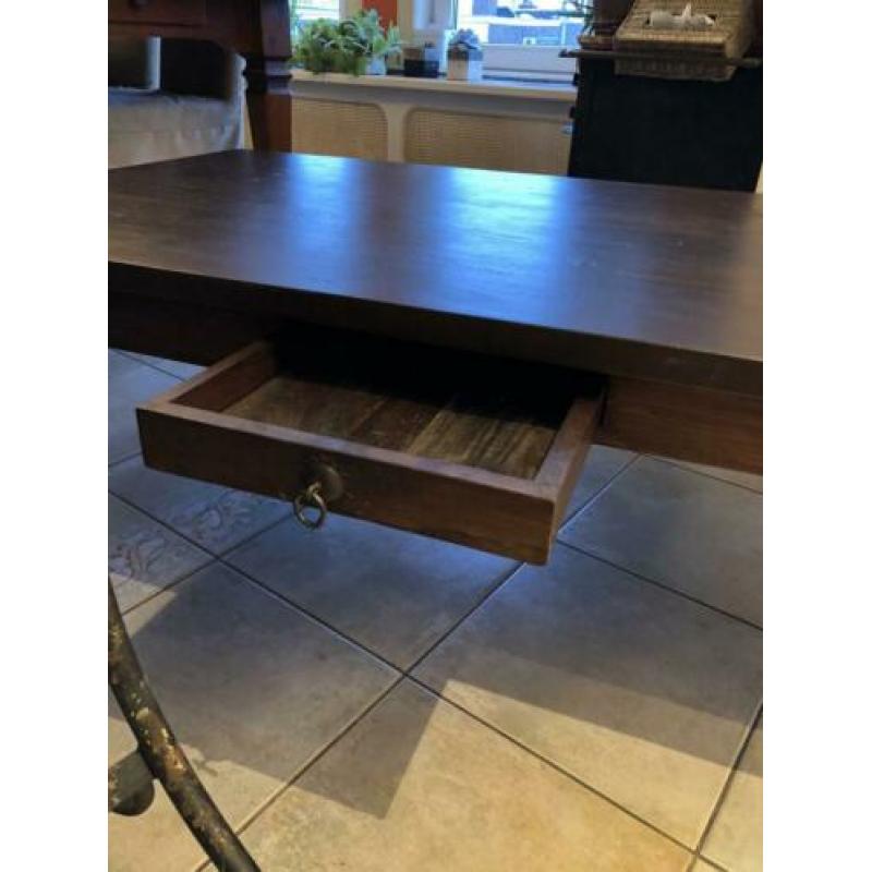 Houten salontafel (Bruin) 135,5/75. 44 hoog