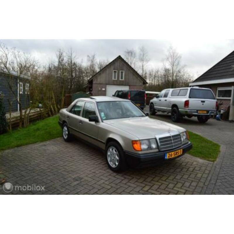 Leuke Mercedes 200-500 230 E bj 1986 Youngtimer!
