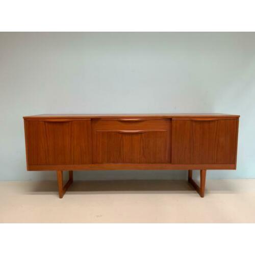 Vintage teak dressoir