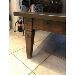 Houten salontafel (Bruin) 135,5/75. 44 hoog