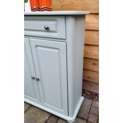 Meidenkast, vintage groen gerestyled