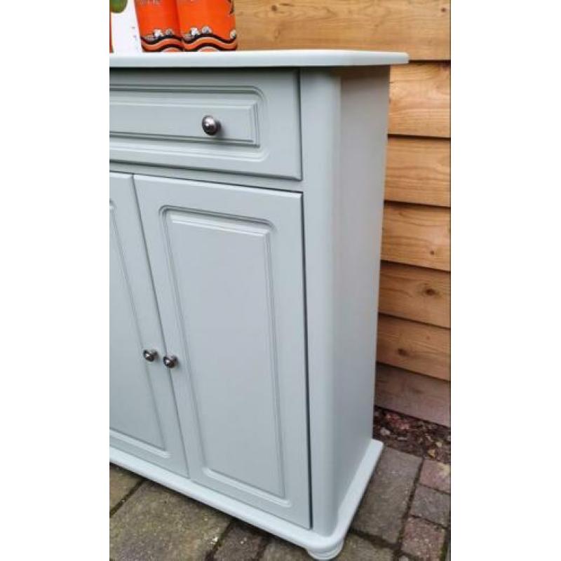 Meidenkast, vintage groen gerestyled