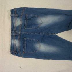 Hele stoere spijkerskinny.Veel knopen.Mt XS
