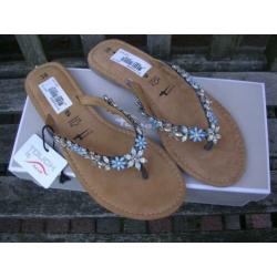 Nieuw, slippers met leren voetbed van Tamaris, maat 38