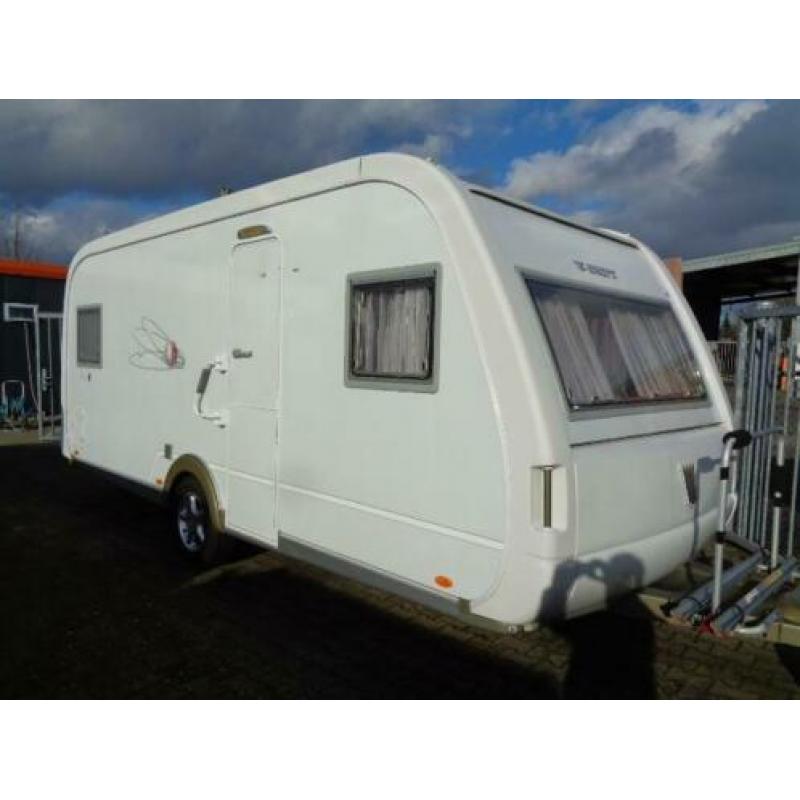 Prachtige Tabbert Jeunesse 515HTD met mover en voortent
