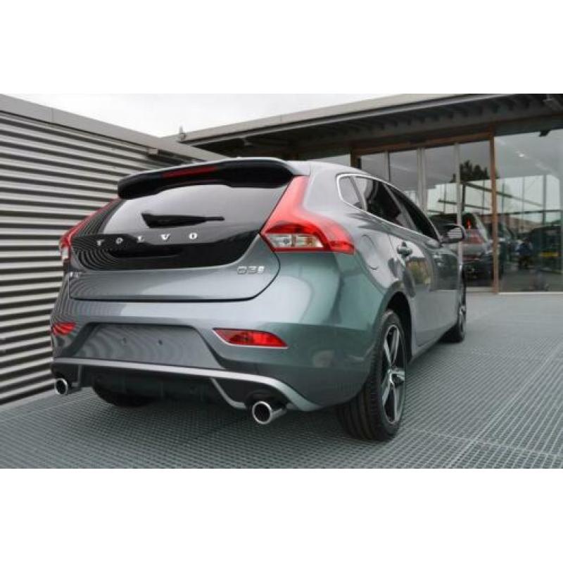 VOLVO V40 2.0 D3 150PK Geartronic Polar+ Sport