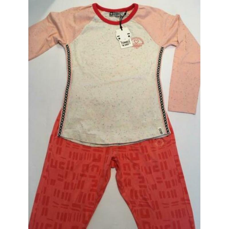 NIEUW Tumble n dry set maat 122!